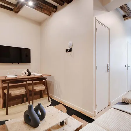 아파트 Les Halles - Grands Boulevards Cozy 1br - 4p *